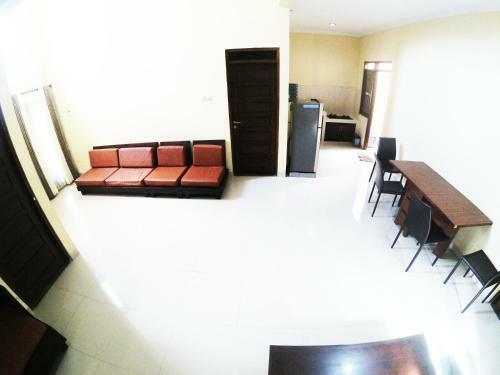 Minggiran Street Homestay Jogja