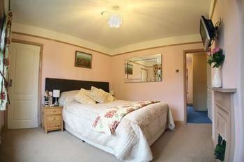 Homelea Bed And Breakfast