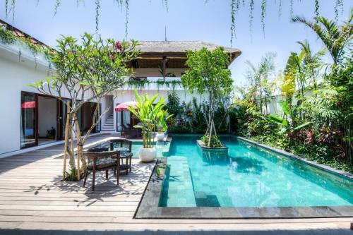 Villa Frangipani Merah