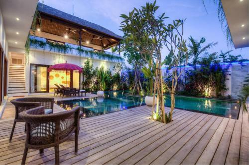 Villa Frangipani Merah