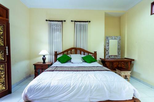 Hostal Rizky Guesthouse