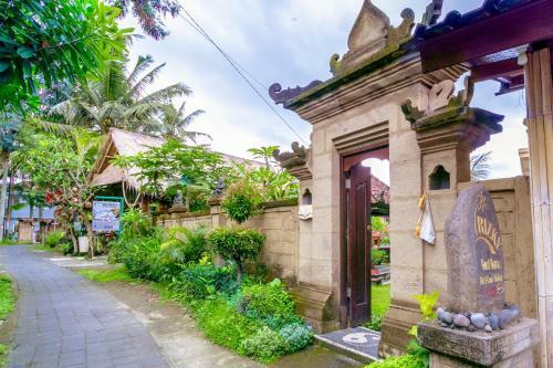 Hostal Rizky Guesthouse