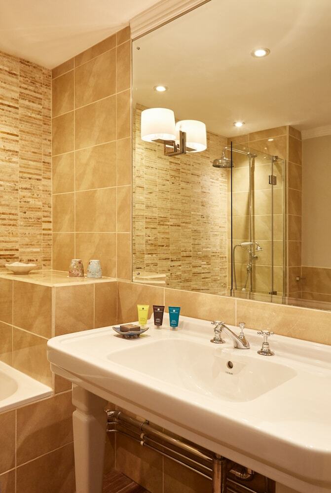 Ockenden Manor Hotel & Spa