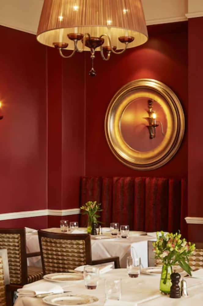 Ockenden Manor Hotel & Spa