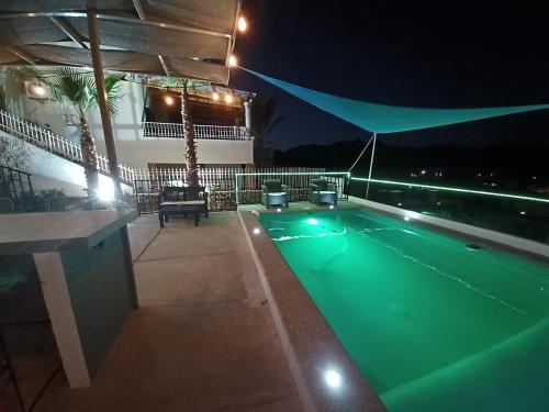 New Home W Private Pool Alberca