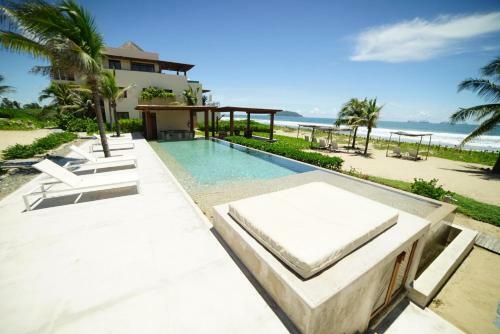 Villa Beachfront Luxury - 3br Groundfloor Unit
