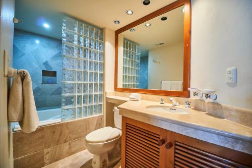 Apartamento 2-unit Deal In Beachfront Complex Charming Private Terrace Wonderful Pool View For Large Groups