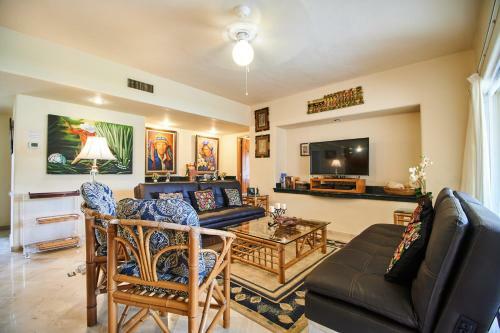 Apartamento 2-unit Deal In Beachfront Complex Charming Private Terrace Wonderful Pool View For Large Groups