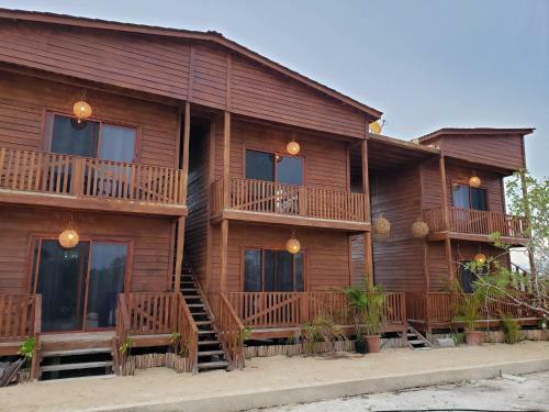 Agroturismo Ecoco Holbox - Eco-chic - Caba�as de Madera - Holbox Retreat