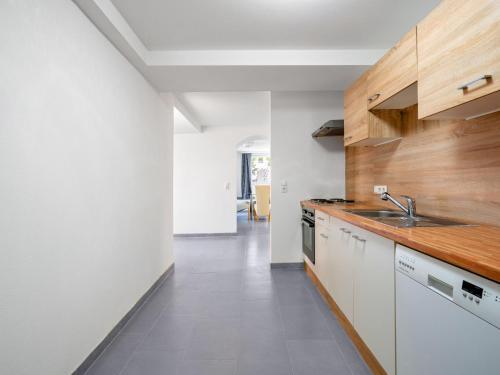 Apartment Top 1