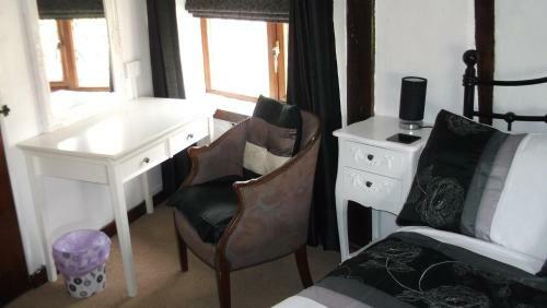 Holly Tree Cottage Bed And Breakfast