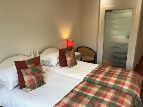 Hostal Undercliff Guest House