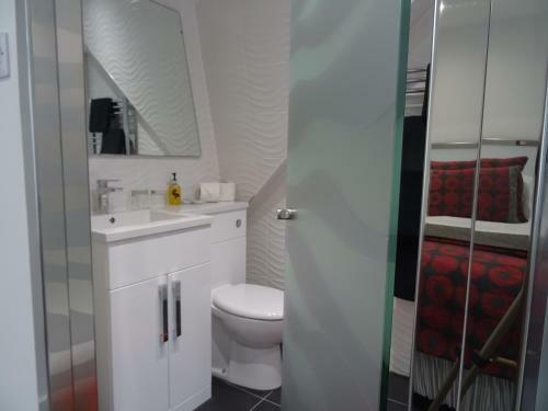 Hostal Undercliff Guest House