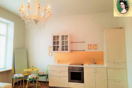 Apartamento Sisi-schloss Rudolfsvilla - Sechser - 24 G�ste