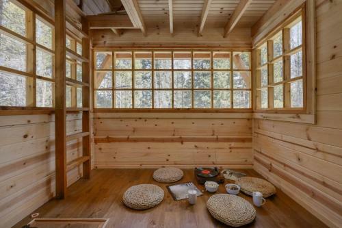 Treehouse - Secluded Mountain Cabin W Hot Tub & Treehouse