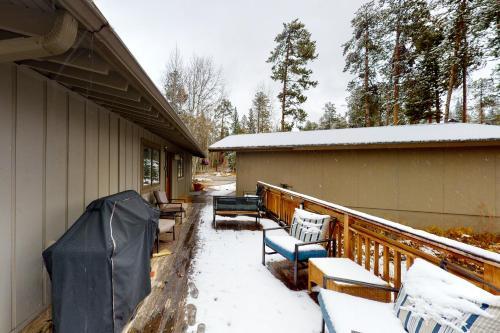 Woodsy Lodge