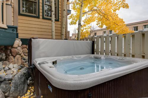 Ridge Street Chalet Home A Historic District Charm