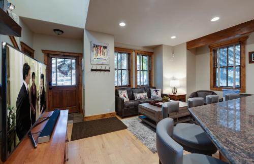 Ridge Street Chalet Home A Historic District Charm