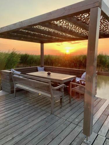 Seeh�tte Neusiedlersee - Urlaub Am Wasser