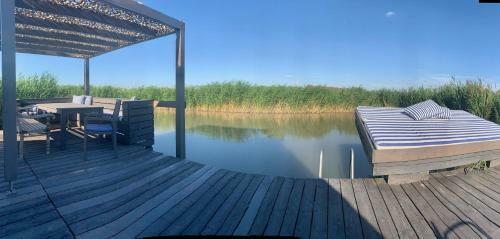 Seeh�tte Neusiedlersee - Urlaub Am Wasser