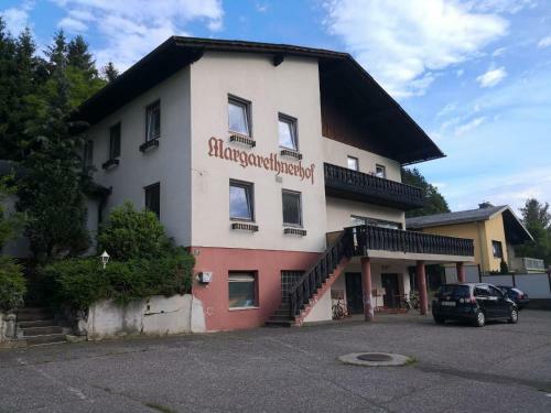 Hostal Margarethnerhof
