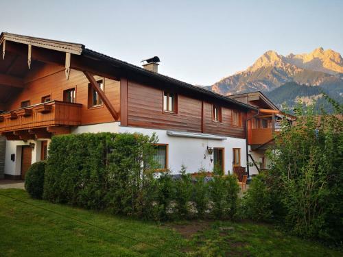 Haus Luxg�tl