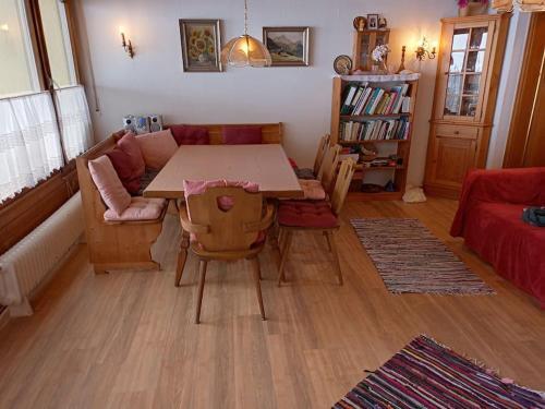 Gro�es Ferienhaus In Ruhiger Lage - Wlan B. 9 Per.