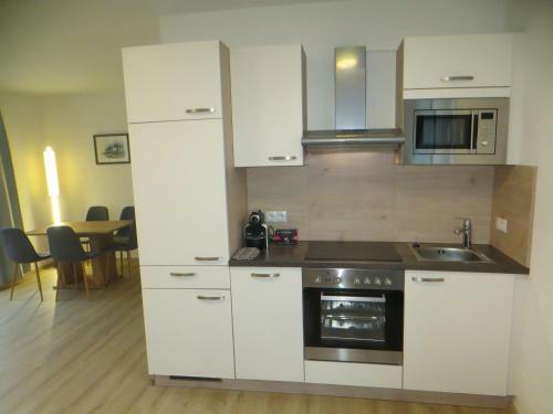 City Apartment Amadeus