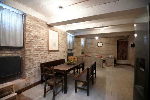 Giotto Apartments