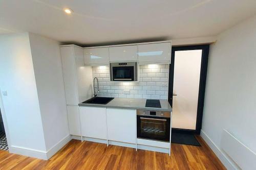 Apartamento Cosy Detached Studio- Walking Distance To Cwoa!