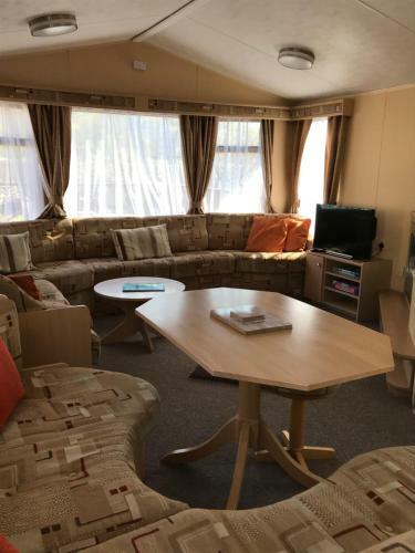 Pet Friendly Riverside Static Caravan