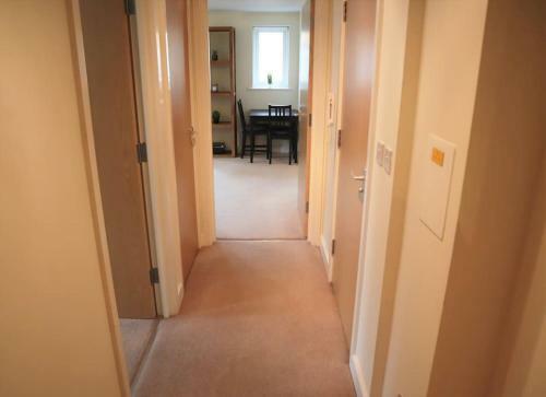 Apartamento Modern Apt In Epsom-self Check In & Free Parking