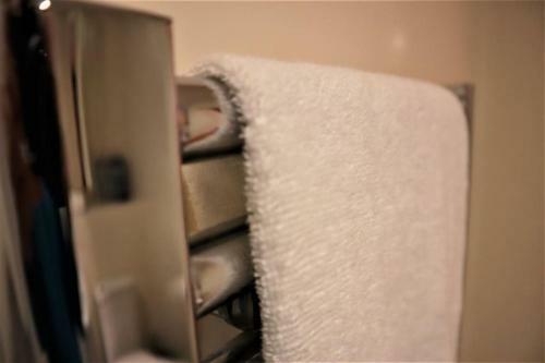 Apartamento Modern Apt In Epsom-self Check In & Free Parking