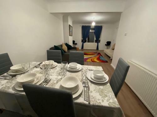 Modern 3 Bedroom House