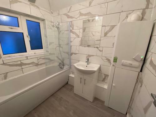 Modern 3 Bedroom House