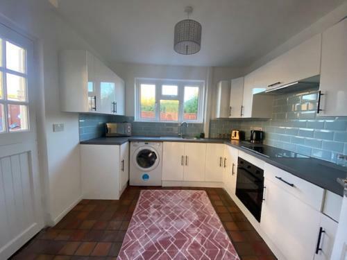 Modern 3 Bedroom House