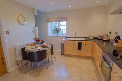 Apartamento Field View - In A Beautiful Cotswold Farmhouse