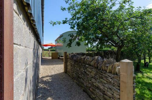 Apartamento Shepherds Hut On A Cotswold Farm Near Castle Combe