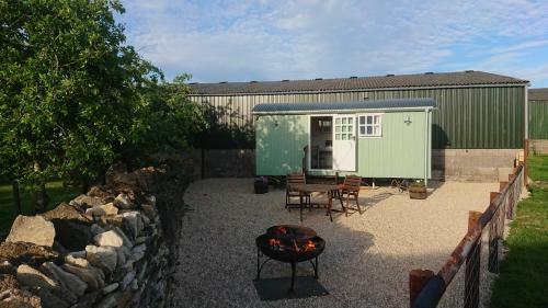 Apartamento Shepherds Hut On A Cotswold Farm Near Castle Combe