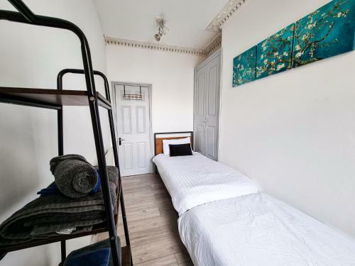 Apartamento Newly Refurbished Flat In Central Cheltenham +private Patio