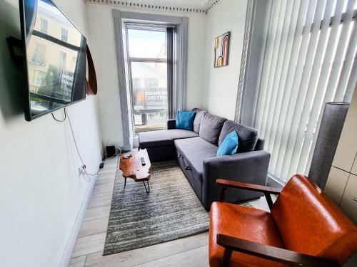 Apartamento Newly Refurbished Flat In Central Cheltenham +private Patio
