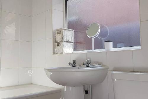 Chester City Centre House, Recently Furnished