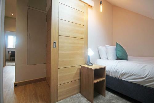 Hunters Walk - Luxury Central Chester Apartment - Free Parking
