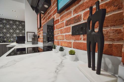 Central Stays - Luxury 3 Bedroom House In Central Chester
