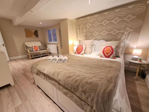 Pass The Keys Stunning Coach House - 4 Bed, Sleeps 8
