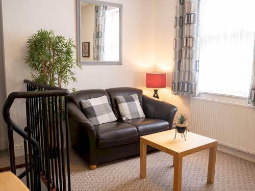 Pass The Keys New 1 Bed Apartment With Parking - Hoole