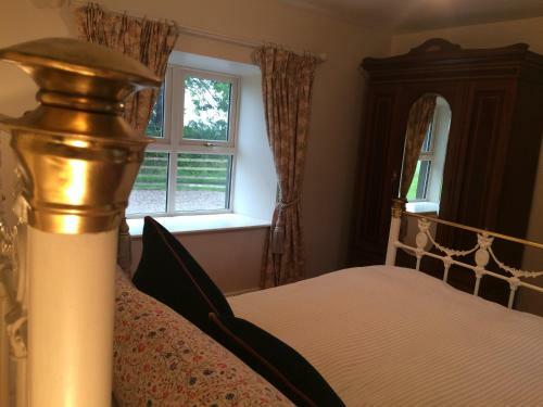 Scarlett Rose Cottage