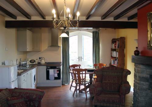 Hidden Gem Apartment In Sleepy Durham Village.