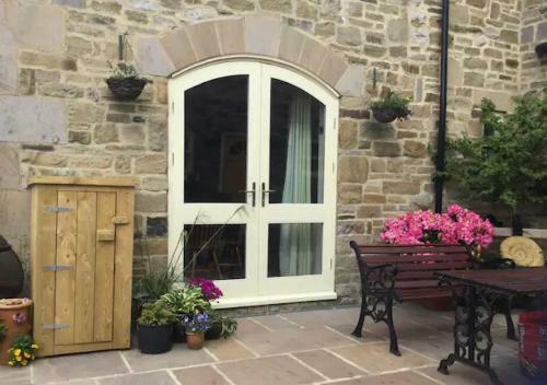 Hidden Gem Apartment In Sleepy Durham Village.