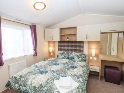 20 Curlew Corner